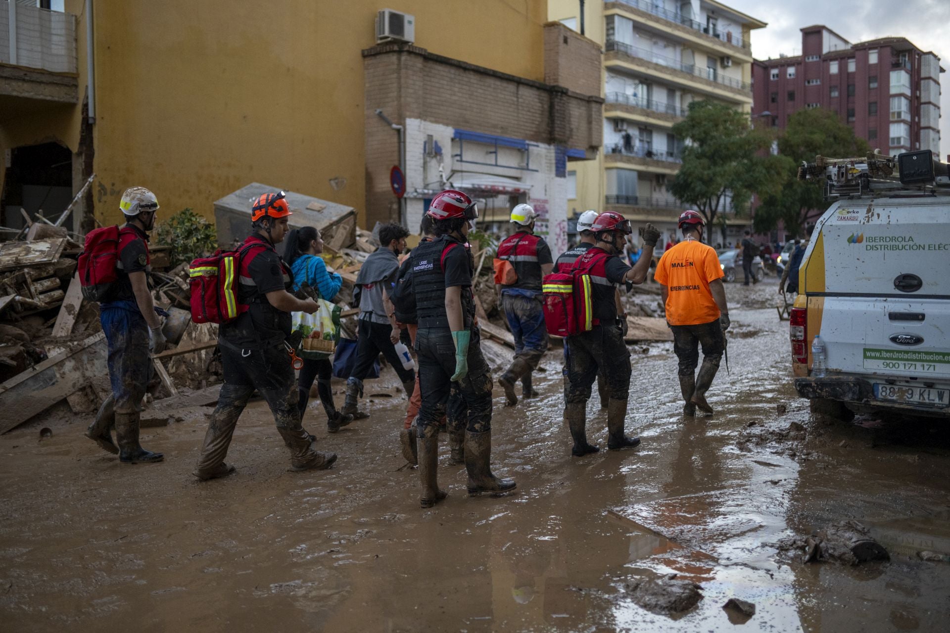 Los trabajos de rescate continúan en los pueblos de Valencia siete días después de la DANA