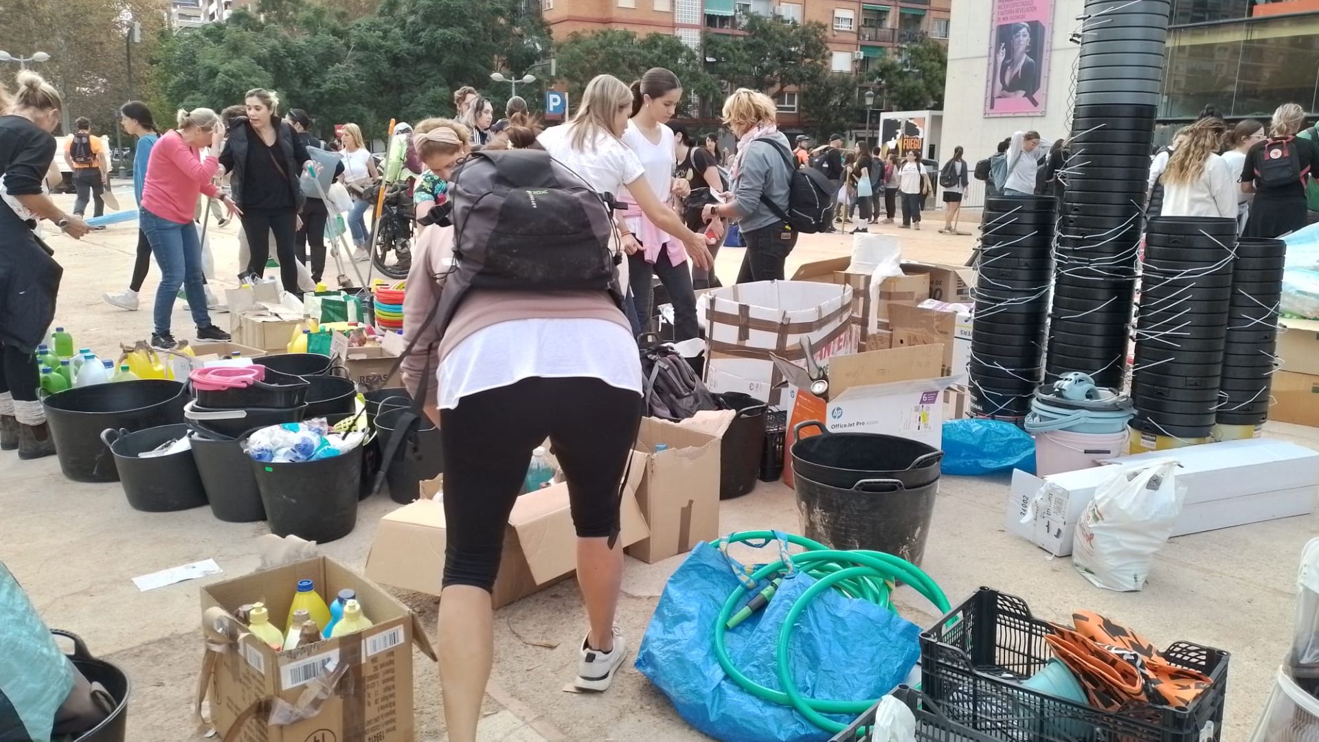 Fotos: la oleada de voluntarios continúa imparable