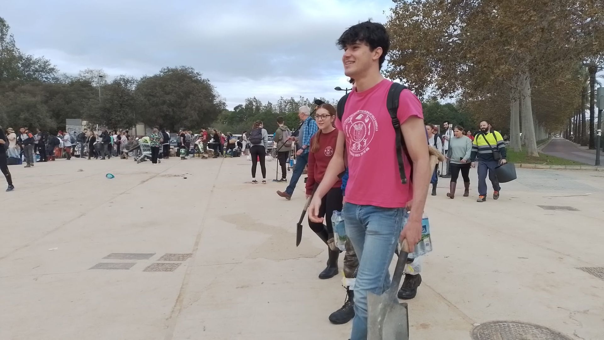 Fotos: la oleada de voluntarios continúa imparable