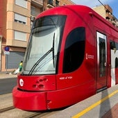 El tranvía comienza a circular en pruebas por Valencia para reactivar el servicio en unos días