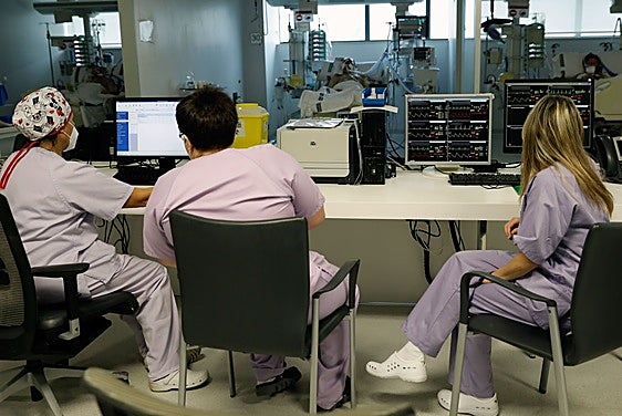 Unidad de cuidados intensivos en el hospital La Fe de Valencia.