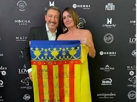 Joan Roca, en Dubai, con Begoña Rodrigo