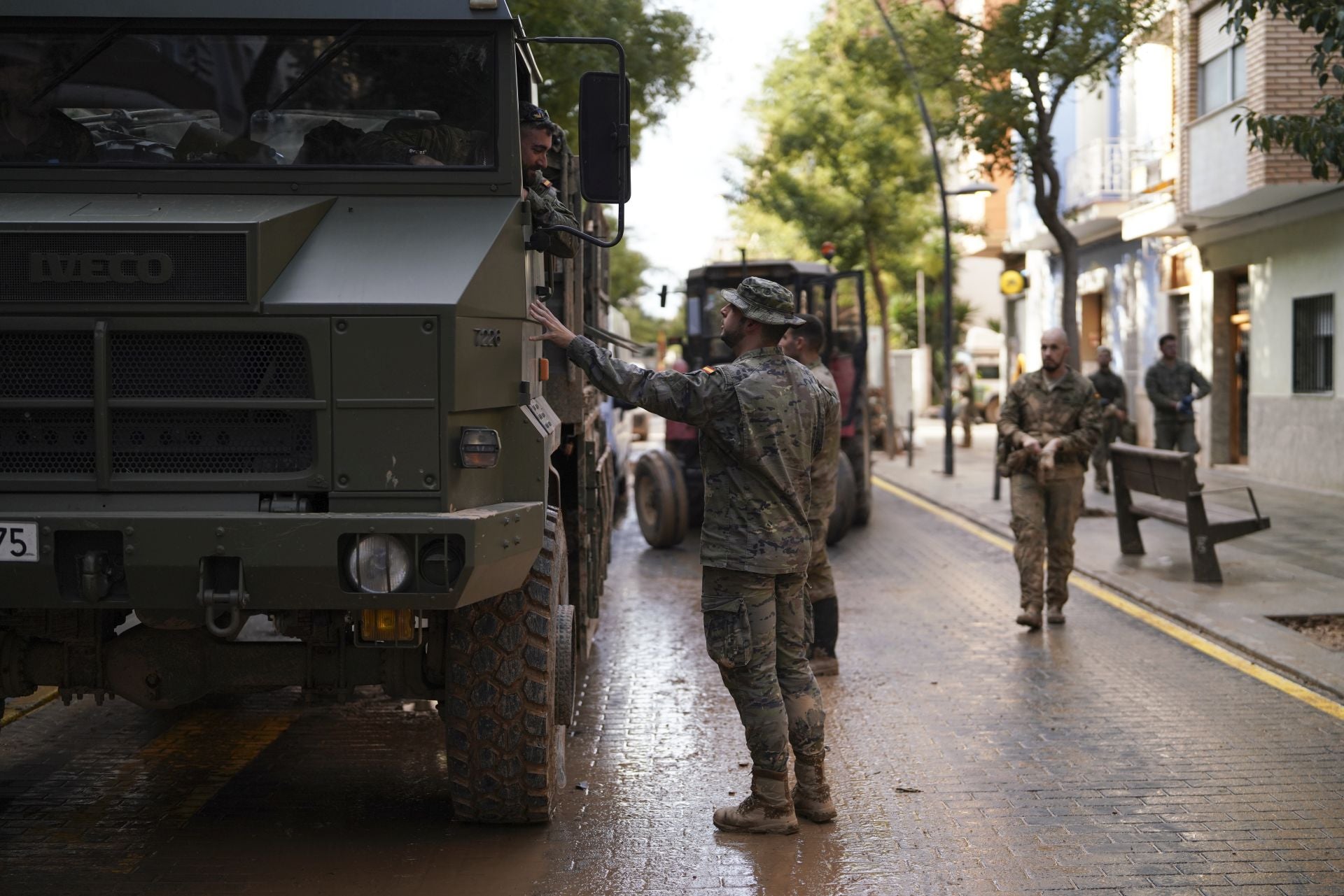 El Ejército ayuda a los afectados de la DANA en Valencia