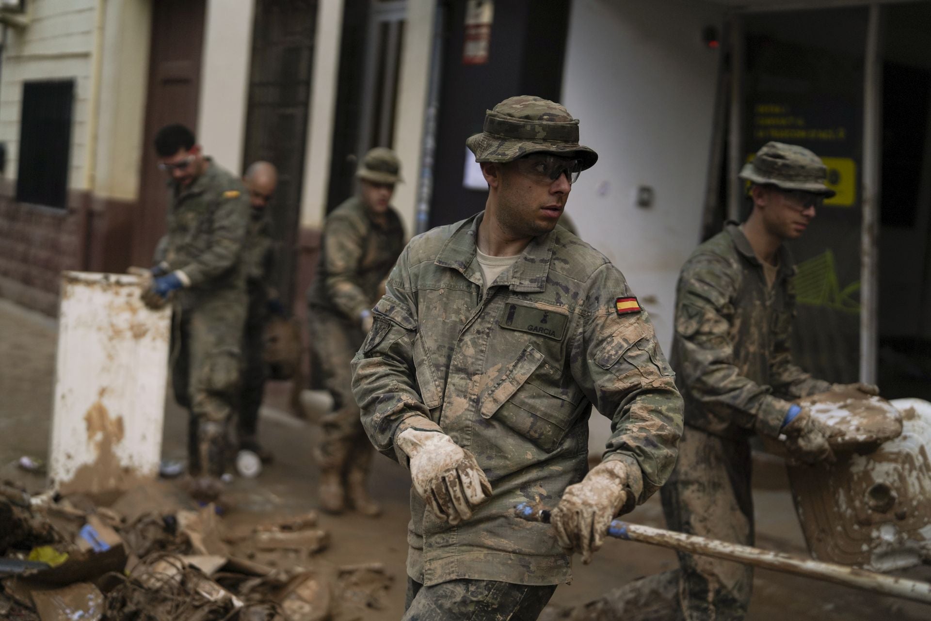 El Ejército ayuda a los afectados de la DANA en Valencia