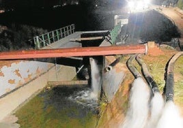 Agua bombeada en el canal Júcar-Turia para salvar la situación.