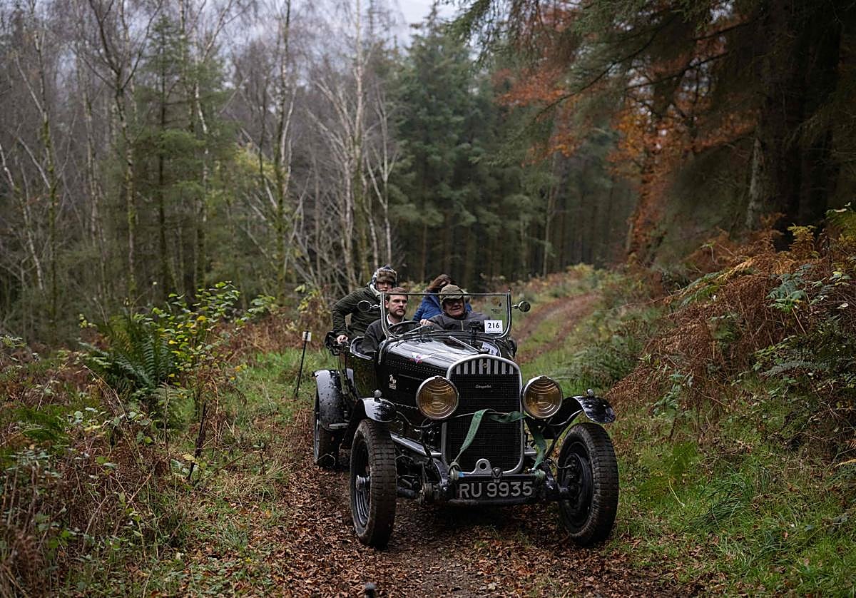 La carrera de coches vintage más peculiar del mundo