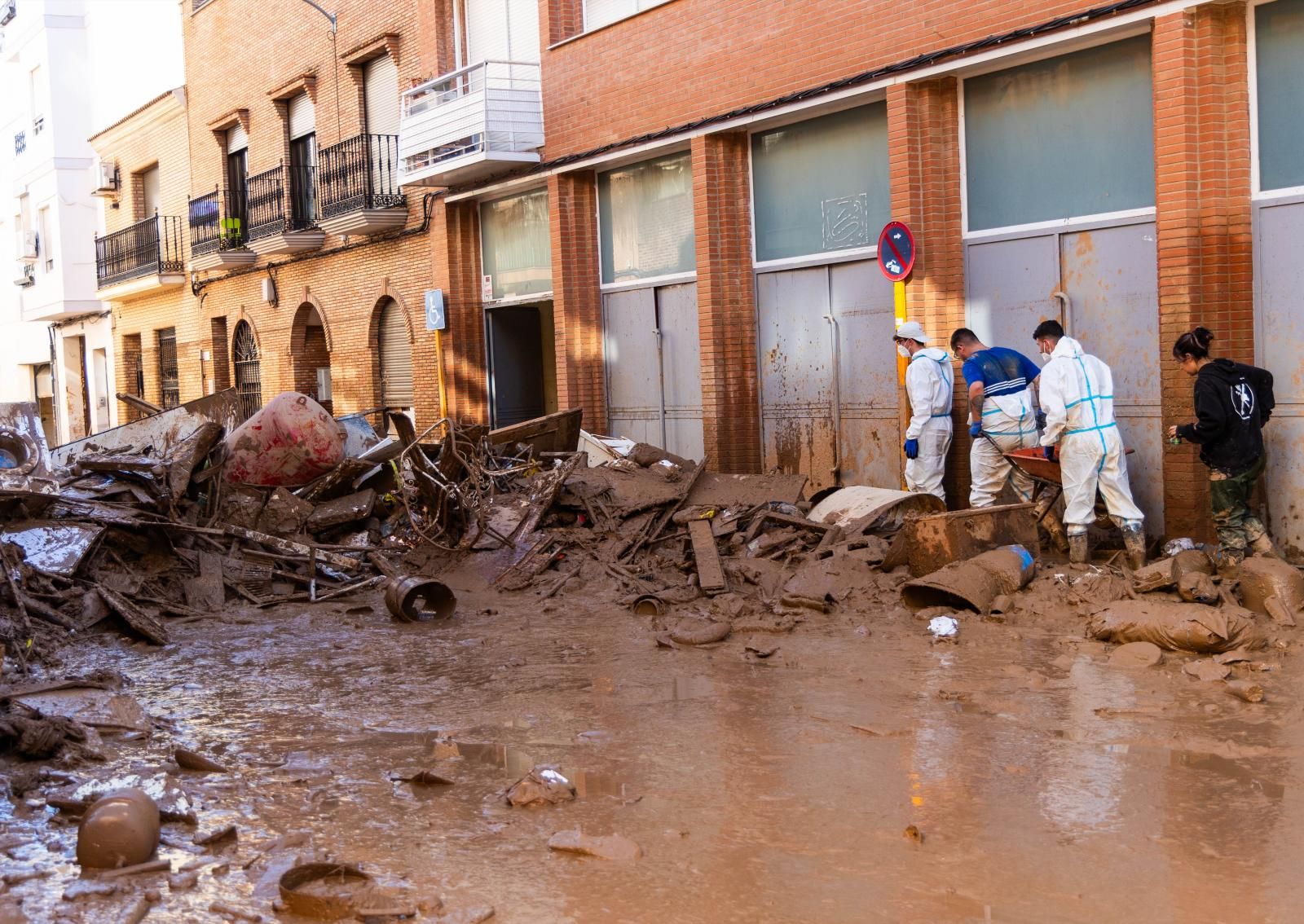 La lucha contra el lodo en Valencia