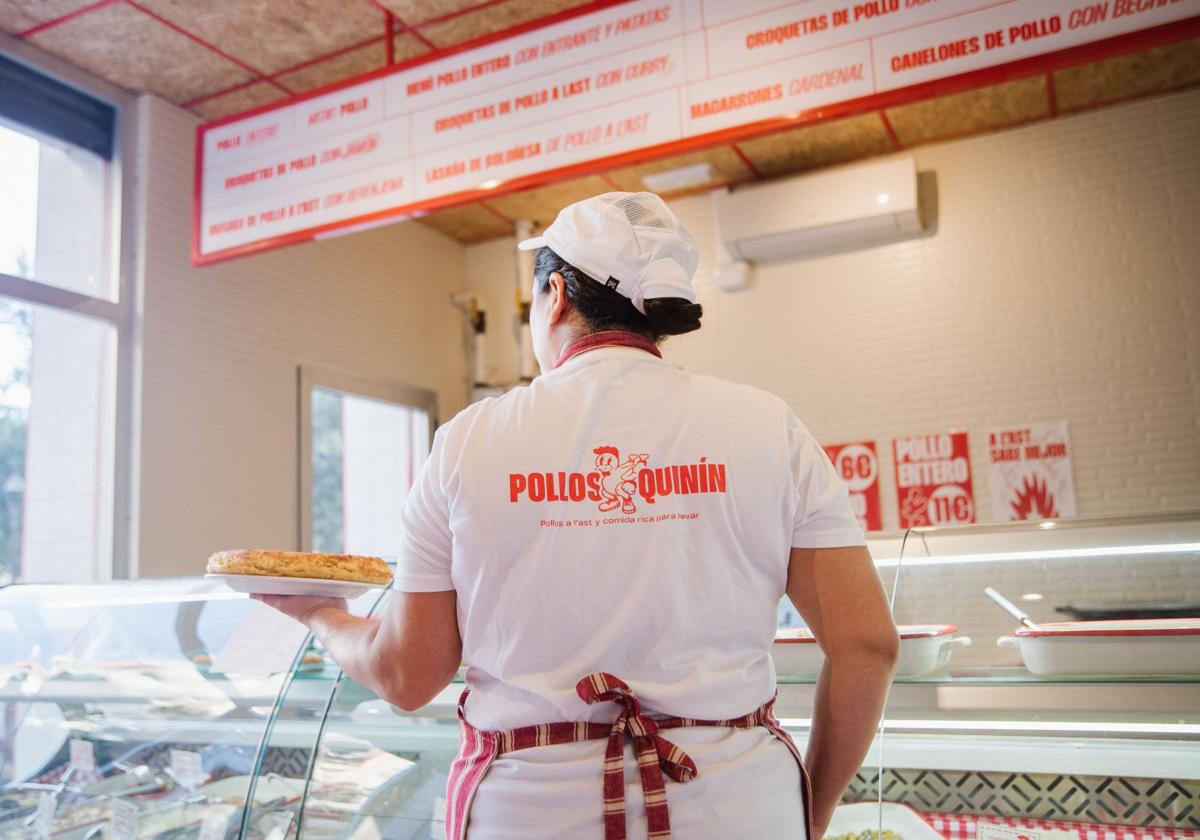 'Pollos Quinín', nueva casa de comidas para llevar en Valencia.