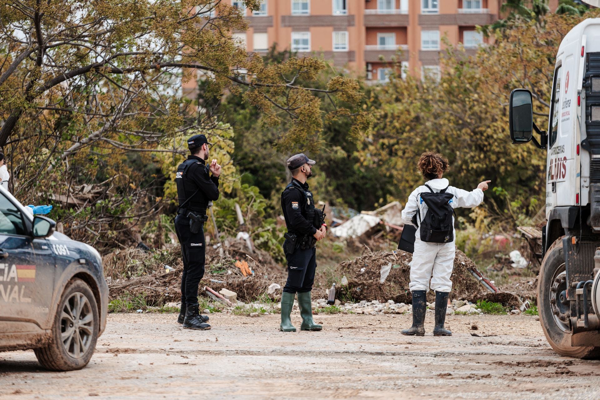 Hallan un cuerpo en un descampado de Sedaví durante los trabajos de búsqueda de desaparecidos por la DANA