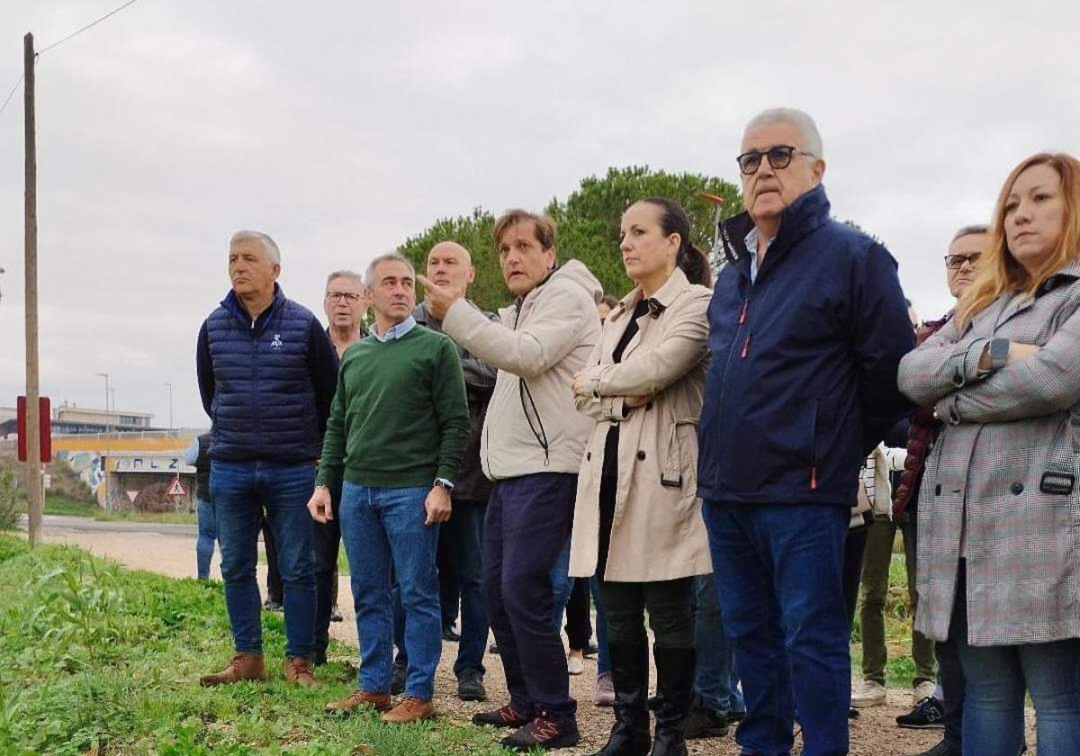 Visita al lugar de las obras.