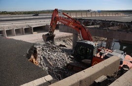 Maquinaria pesada en la A-7.