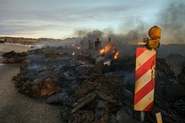 La furia de un volcán en Islandia obliga a evacuar Grindavik