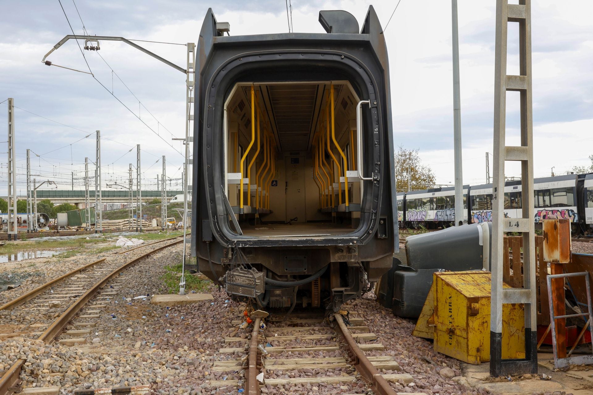 Así ha quedado la estación de València Sud tras la DANA