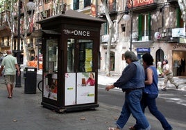 Un kiosco de la ONCE en una imagen de archivo.