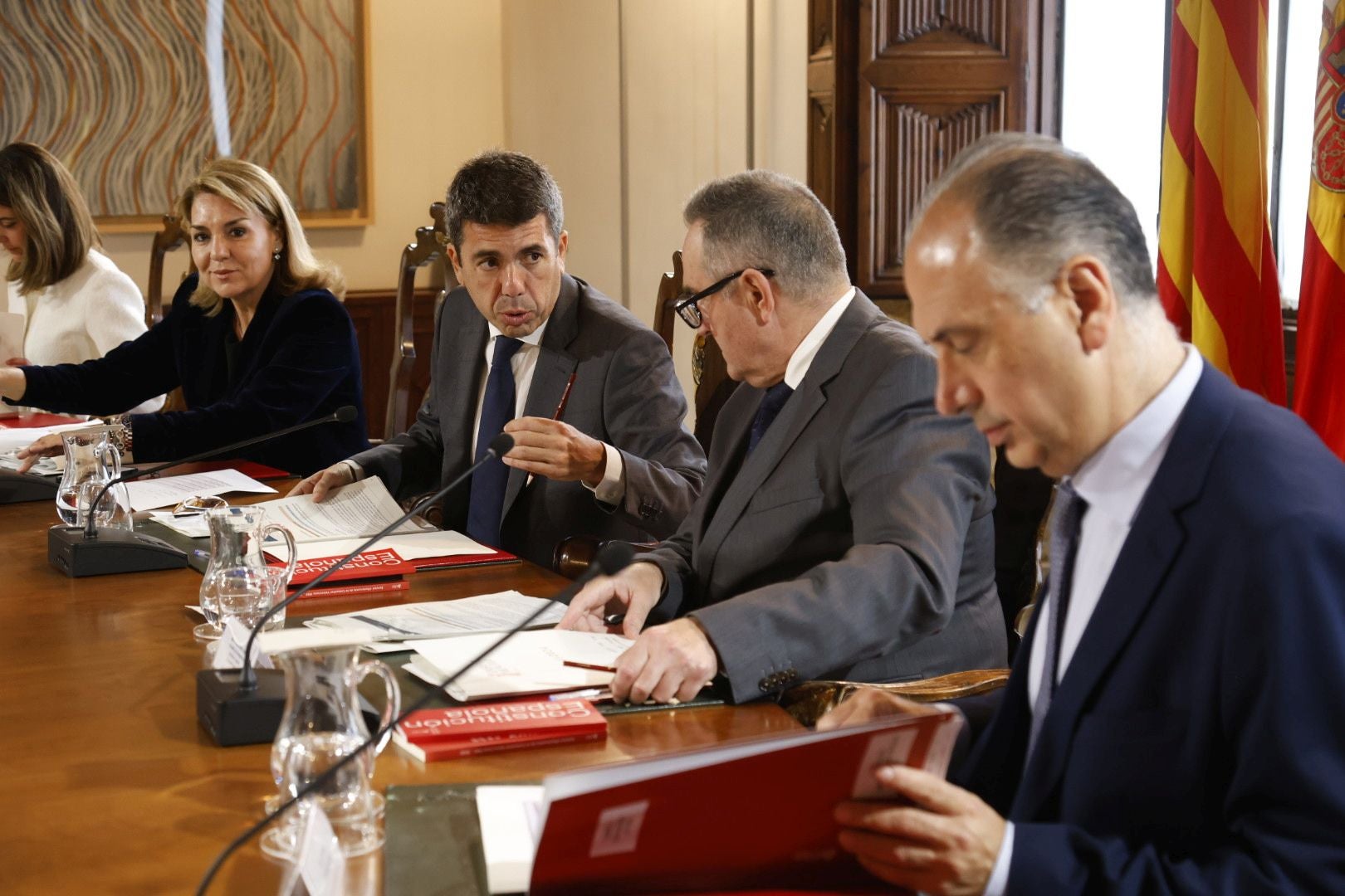 FOTOS | Toma de posesión de los nuevos consellers en Les Corts