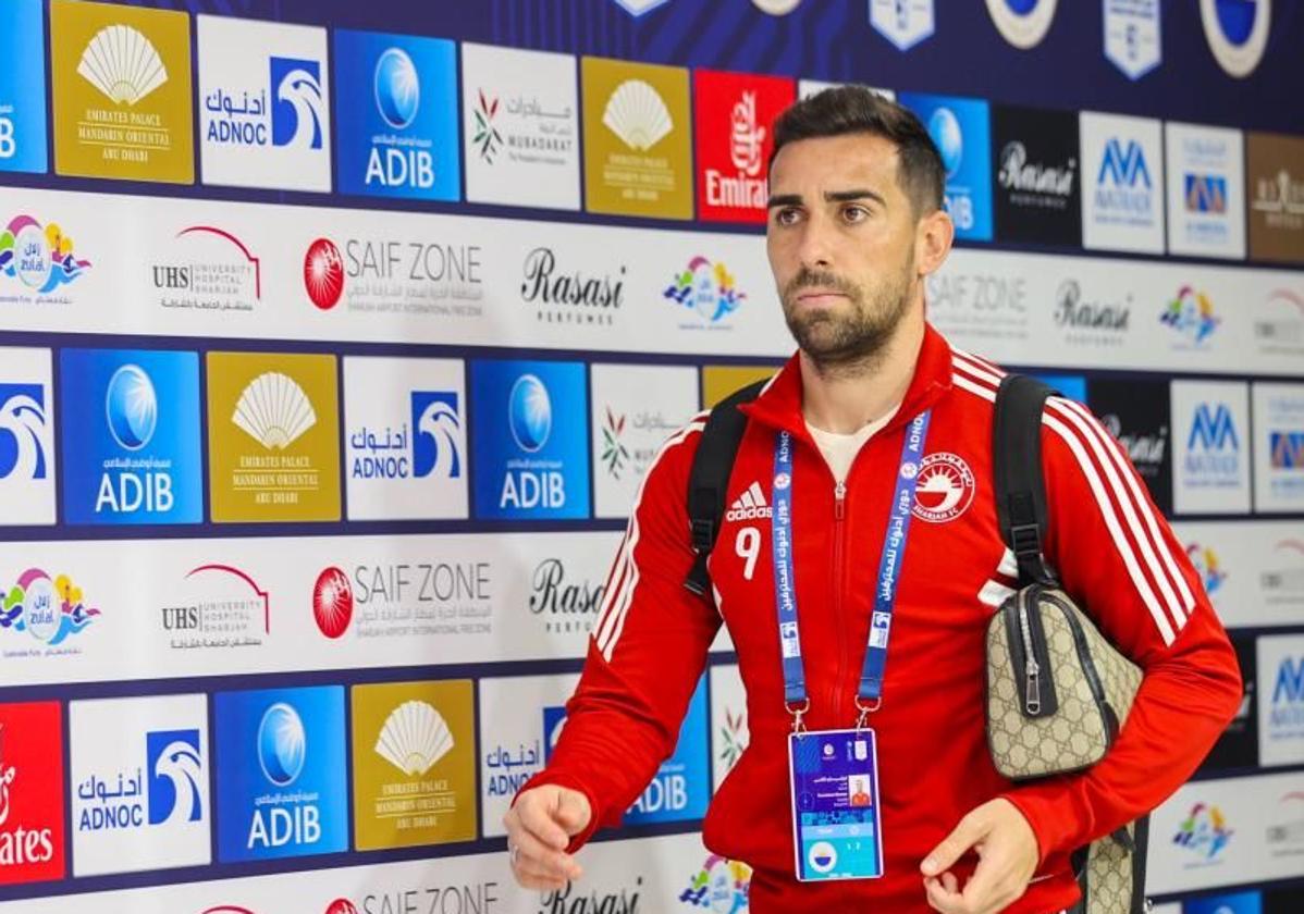 Paco Alcácer, con el Sharjah FC