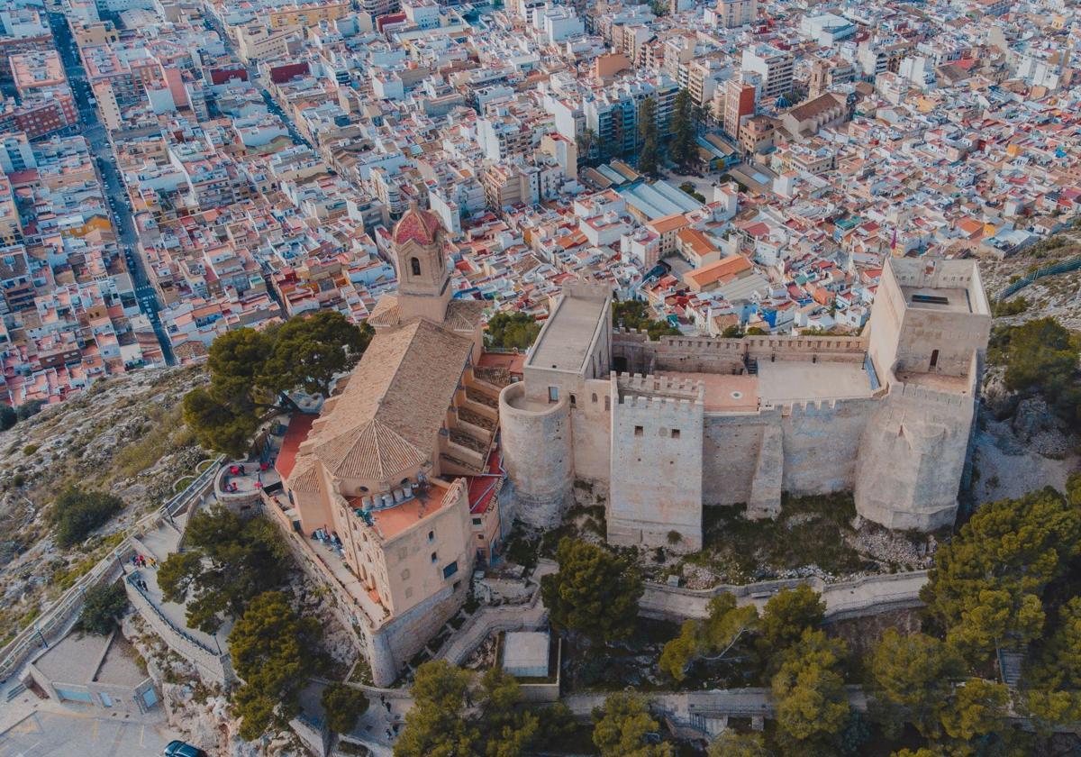 Vista aérea de la ciudad de Cullera.