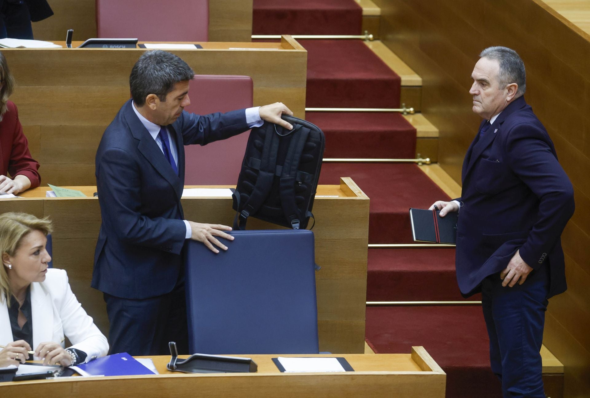 FOTOS | Sesión de control a Mazón en Les Corts