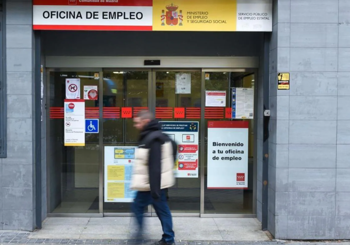 SEPE: Los parados sin cargas familiares podrán acceder a un subsidio con solo tres meses cotizados