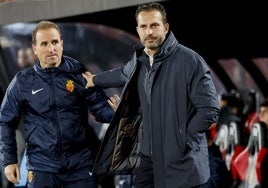 Joseba Arrasate y Rubén Baraja, antes del partido en Mallorca .