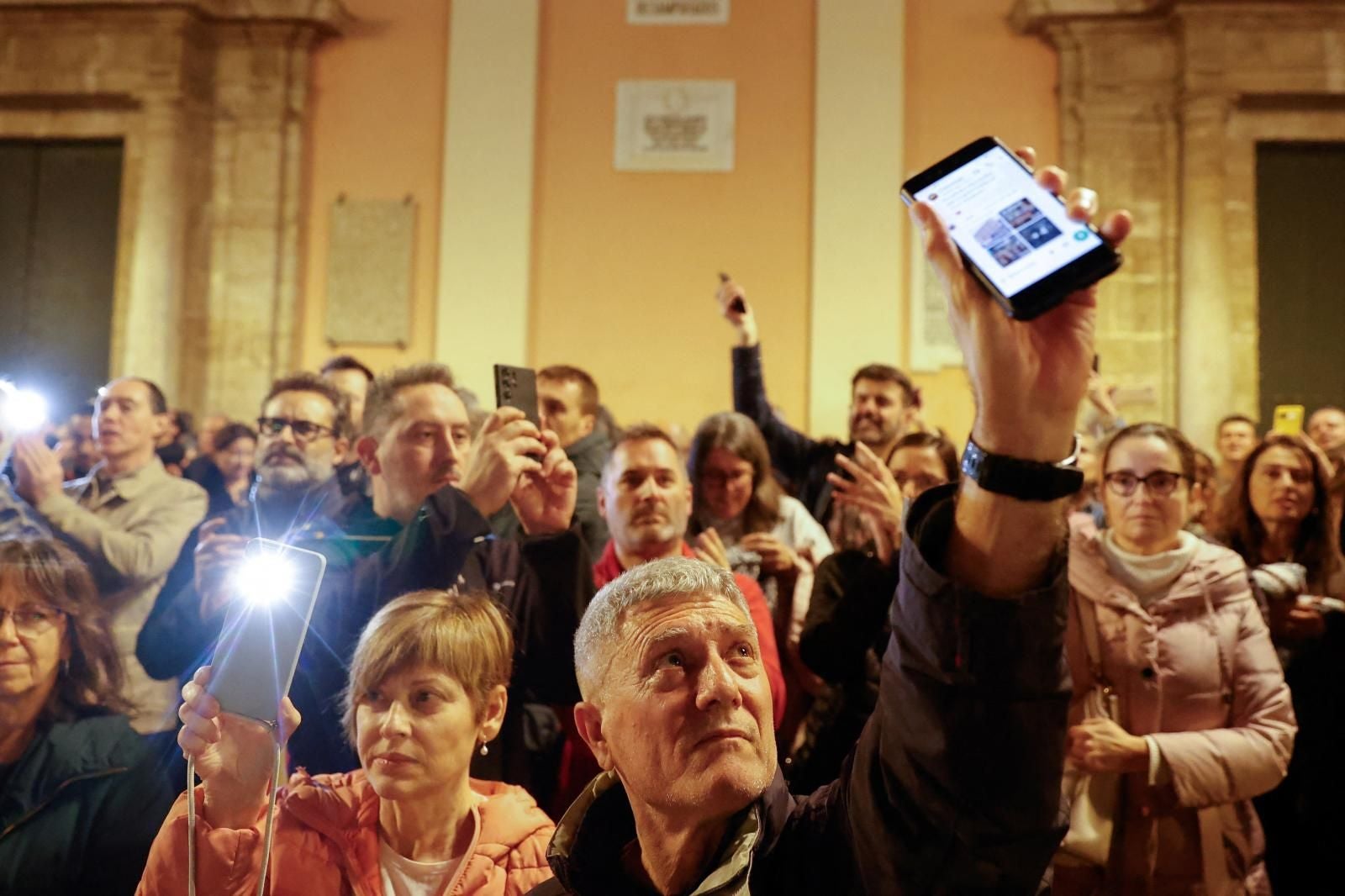 Fotos: Manifestación en Valencia contra la gestión política de la DANA