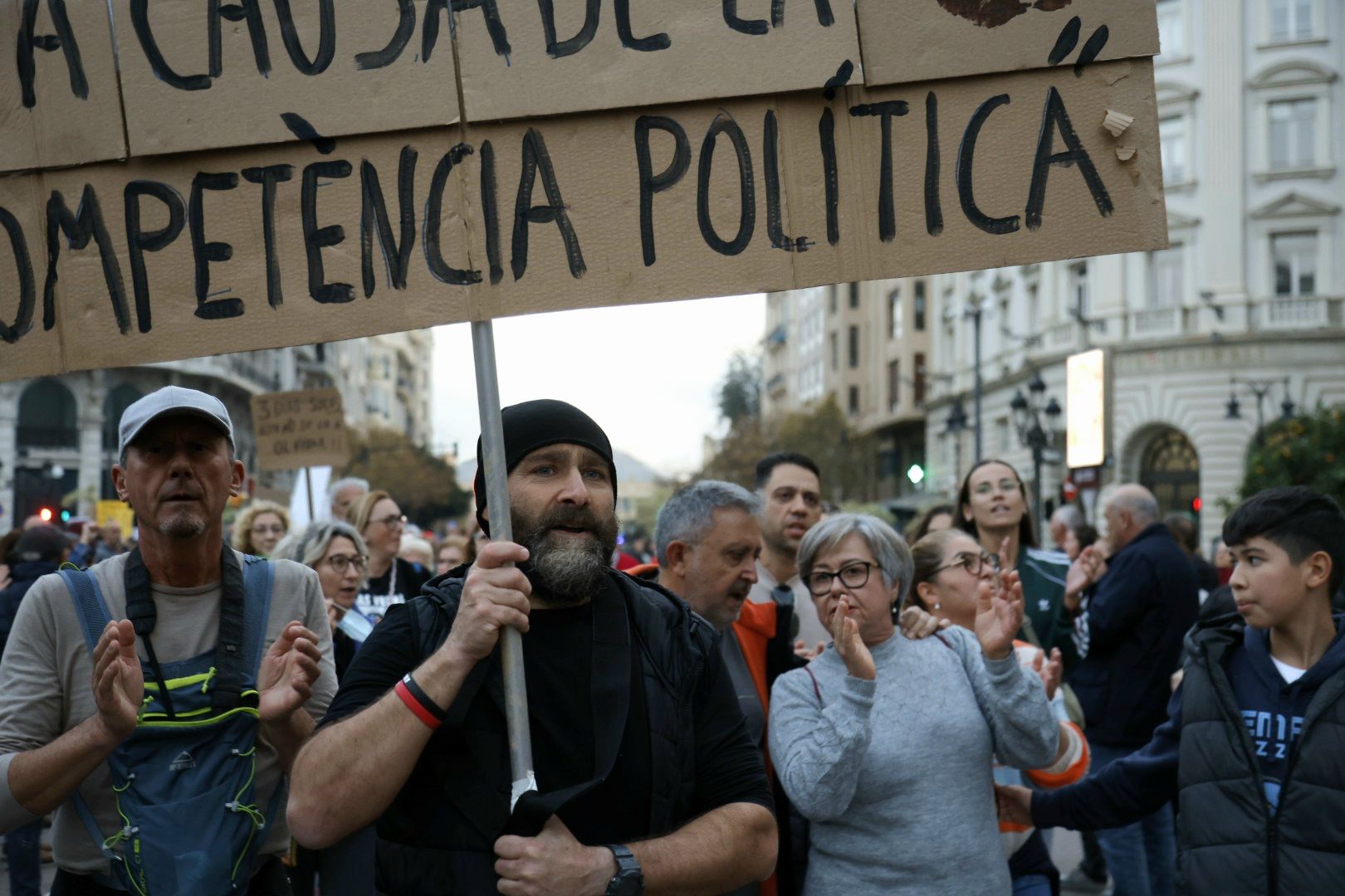 Fotos: Manifestación en Valencia contra la gestión política de la DANA