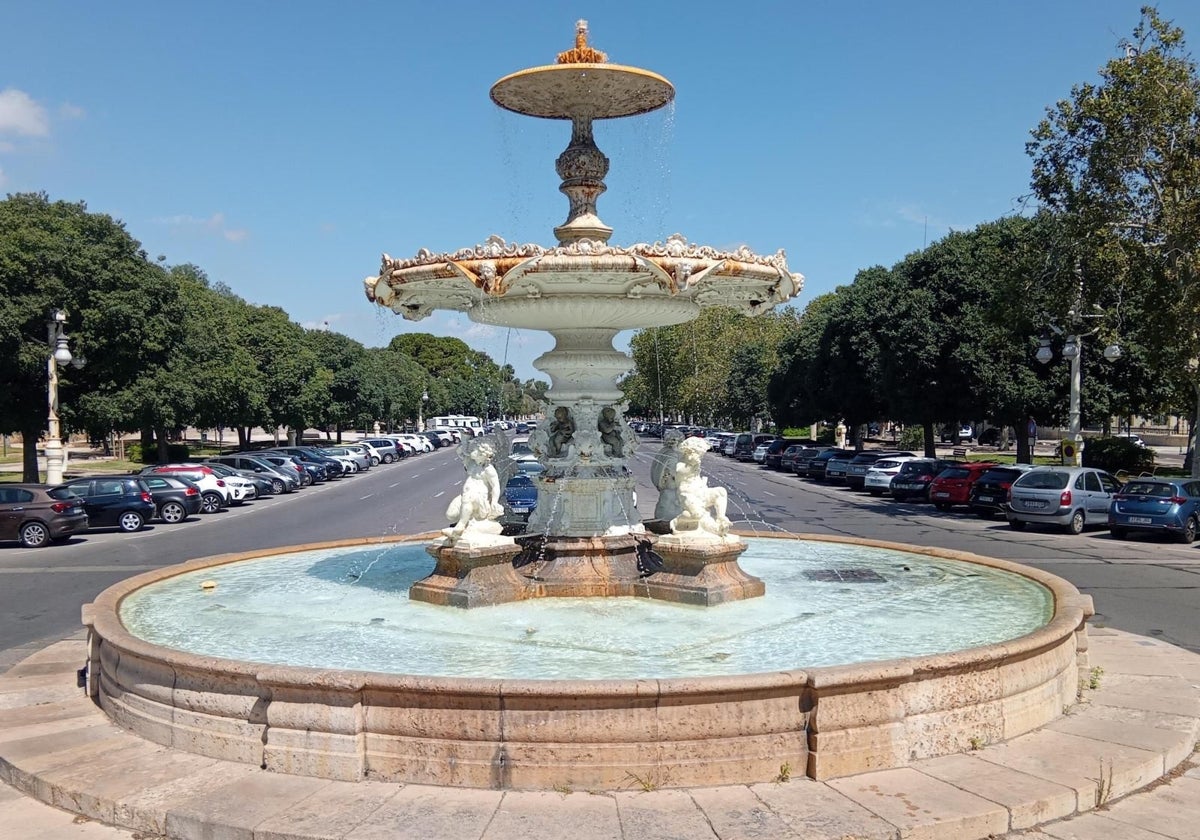 Fuente orbamental ubicada en la Alameda.