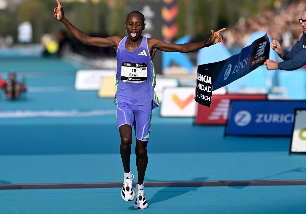 Sabastian Sawe, vencedor absoluto del Maratón de Valencia 2024.