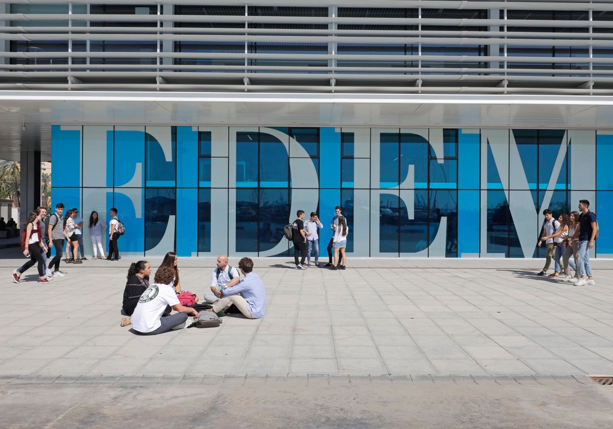 Instalaciones de EDEM, situadas en la marina de Valencia.