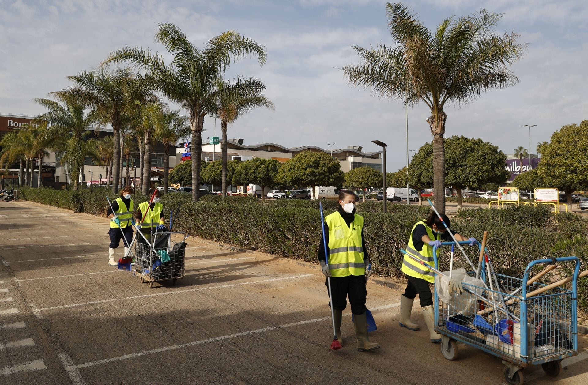 El centro comercial Bonaire prepara su reapertura tras los daños por la DANA