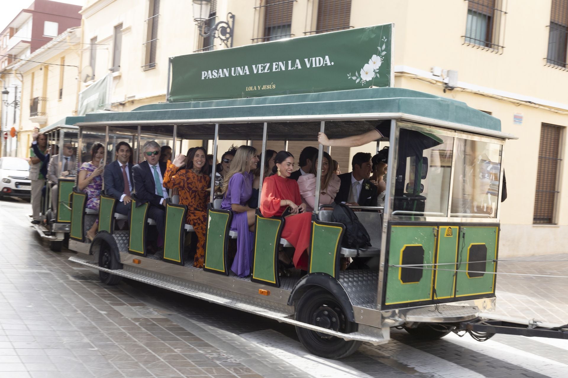 La boda de la empresaria Lola Ribas y el torero Jesús Chover estuvo lleno de momentos emotivos y divertidos.