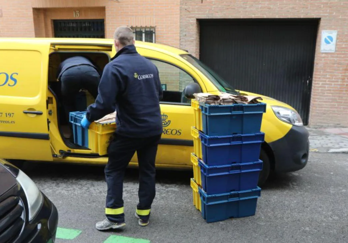 Un juez condena a una comunidad de vecinos a indemnizar con 12.000 euros a un cartero que tropezó con el escalón del portal