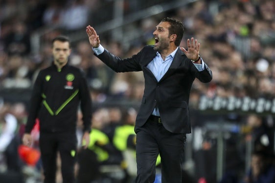 Rubén Baraja, en Mestalla.