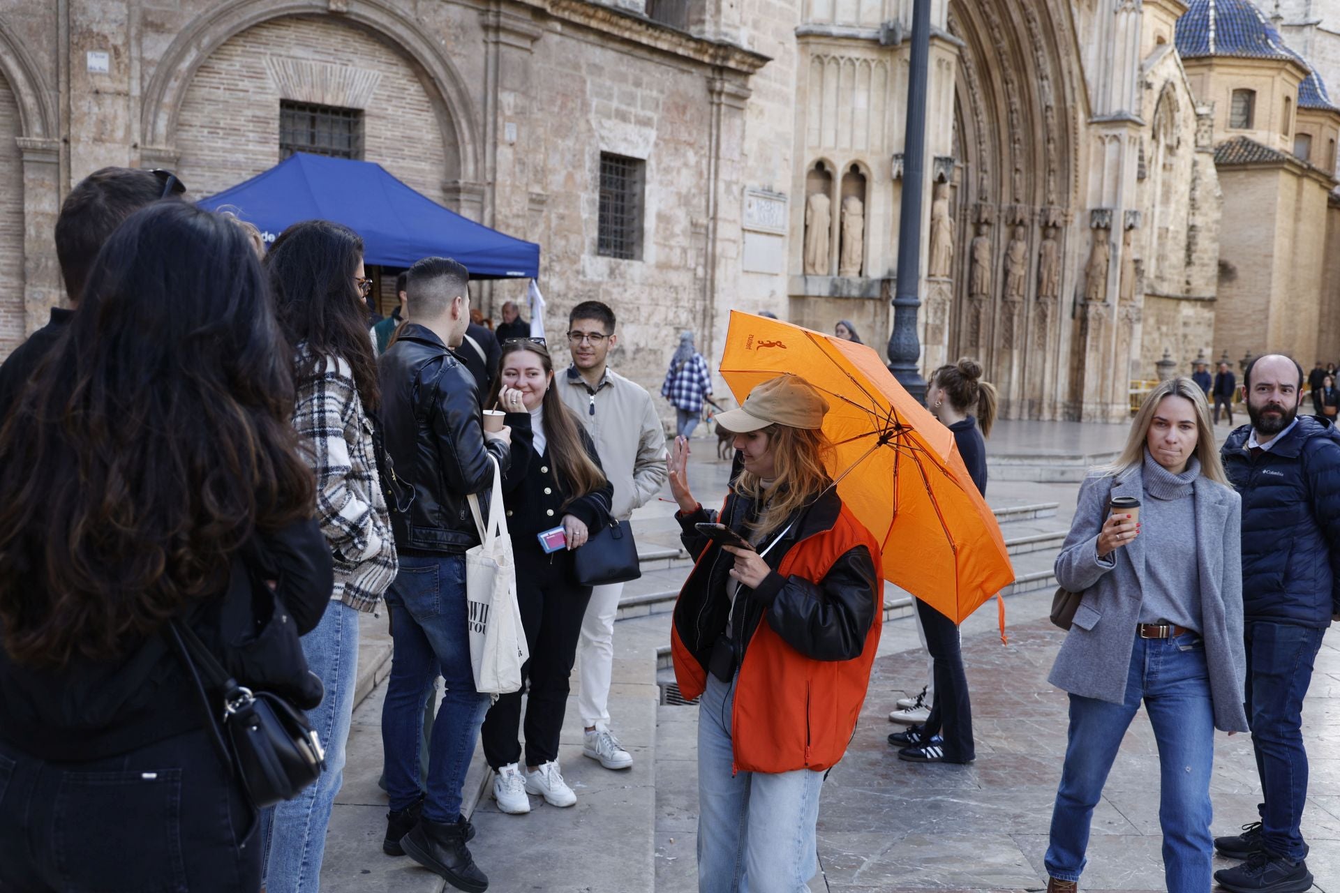 Ni el frío desanima a los turistas en Valencia