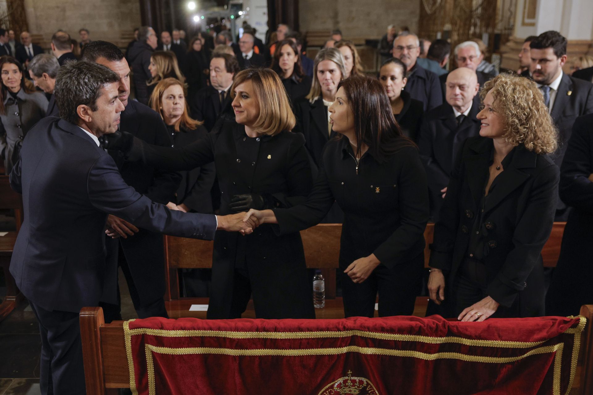 FOTOS | Funeral por las víctimas de la DANA en la Catedral de Valencia