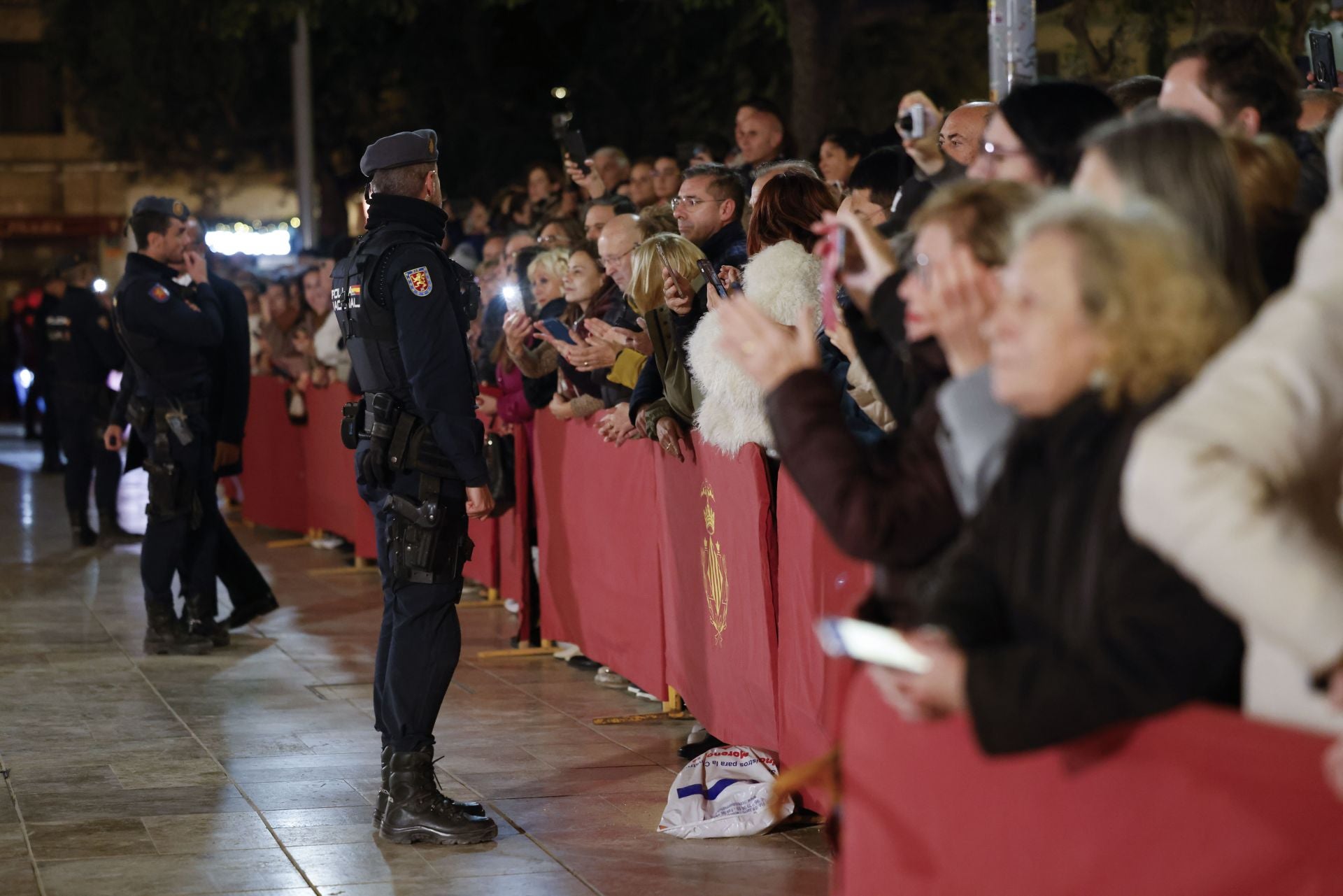 FOTOS | Funeral por las víctimas de la DANA en la Catedral de Valencia