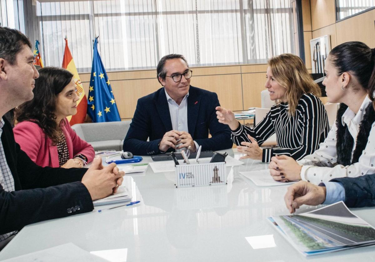 Reunión para poner en marcha la vía verde.