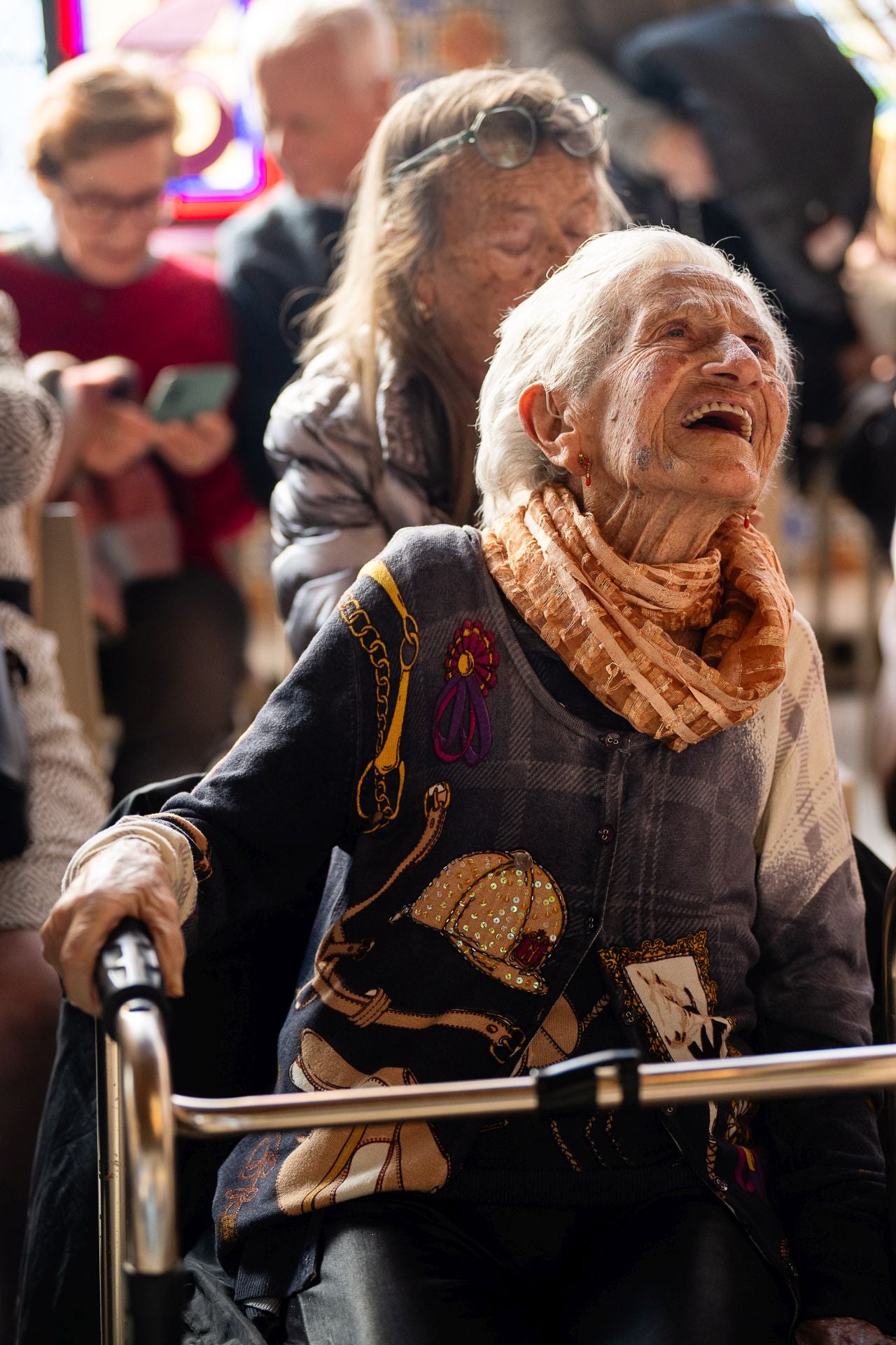 Valencia homenajea a sus personas mayores centenarias en el Palacio de la Exposición