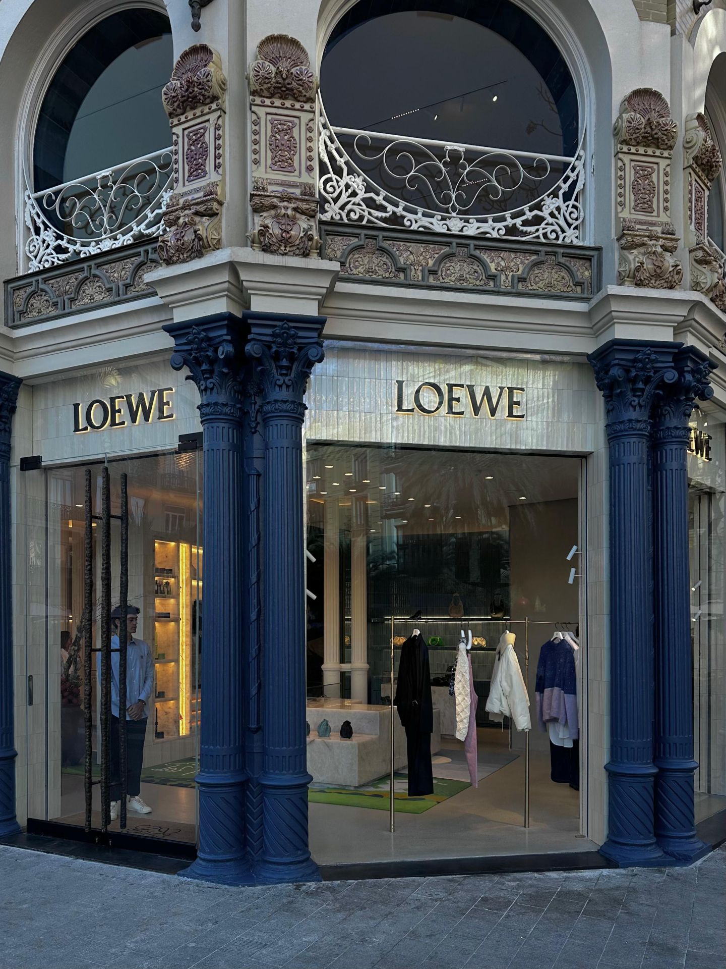 Así es la tienda de Loewe por dentro