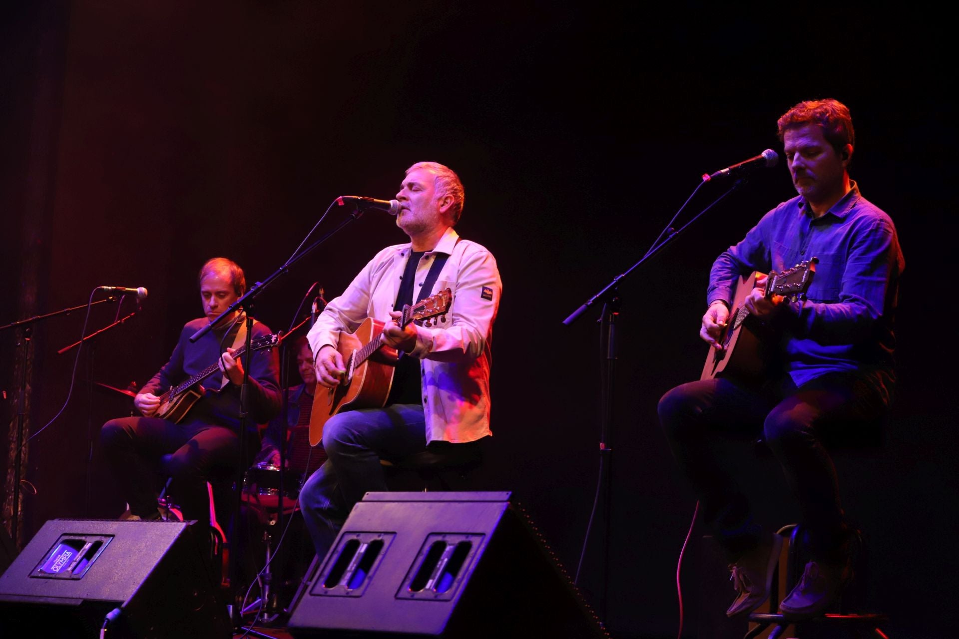 FOTOS | Valencia se vuelca en el concierto solidario por la dana