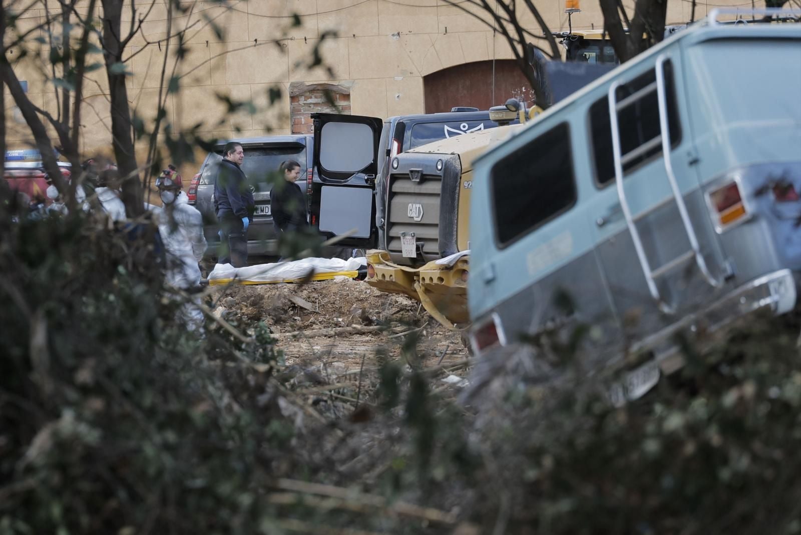 FOTOS | Hallan en Paiporta el cuerpo de otra víctima de la dana