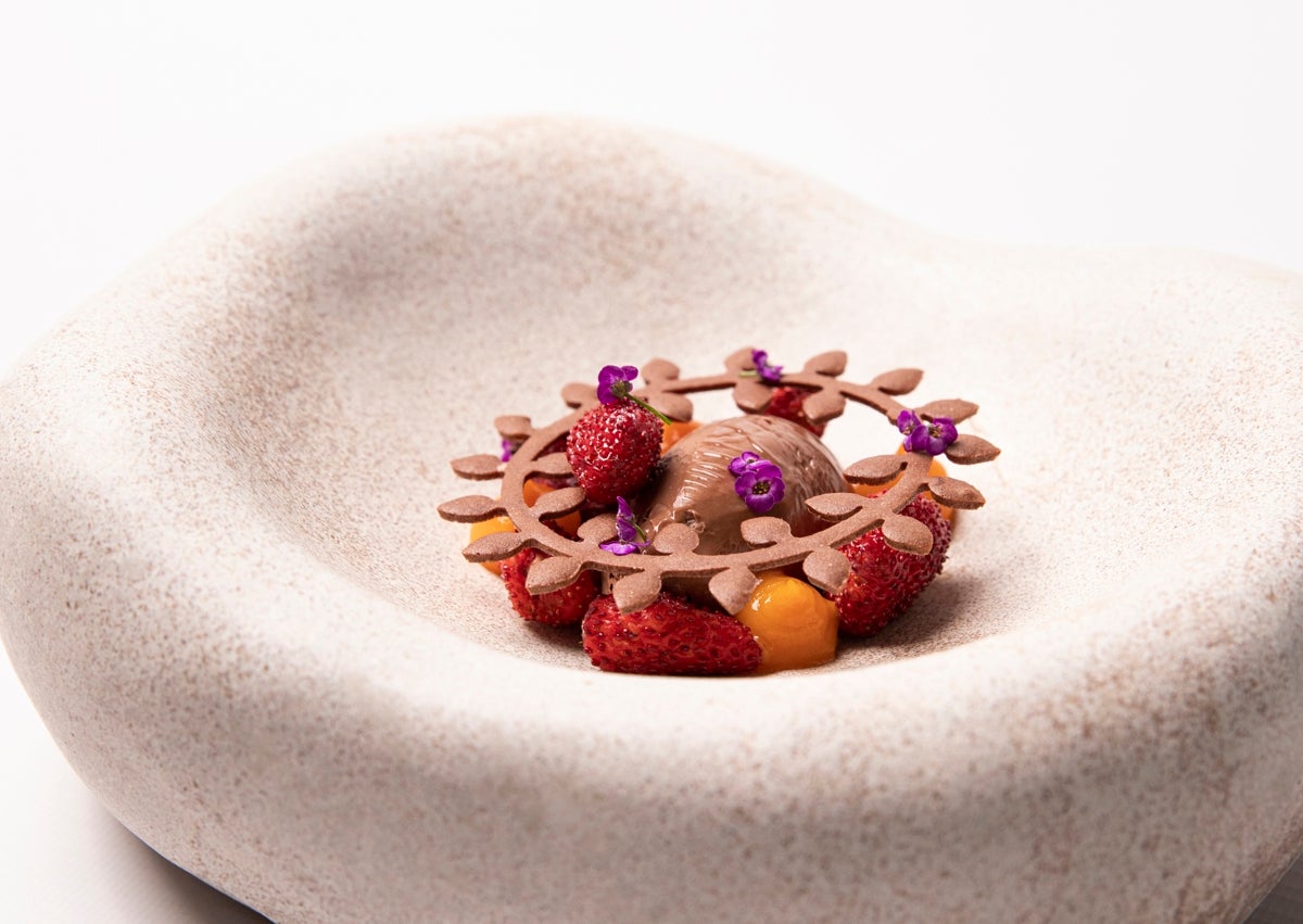 Imagen secundaria 1 - Qué hace un futbolista como tú en un restaurante Michelin como éste: el caso de David Timor en el Origen Carcaixent