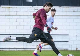 Dimitrievski, en un entrenamiento.