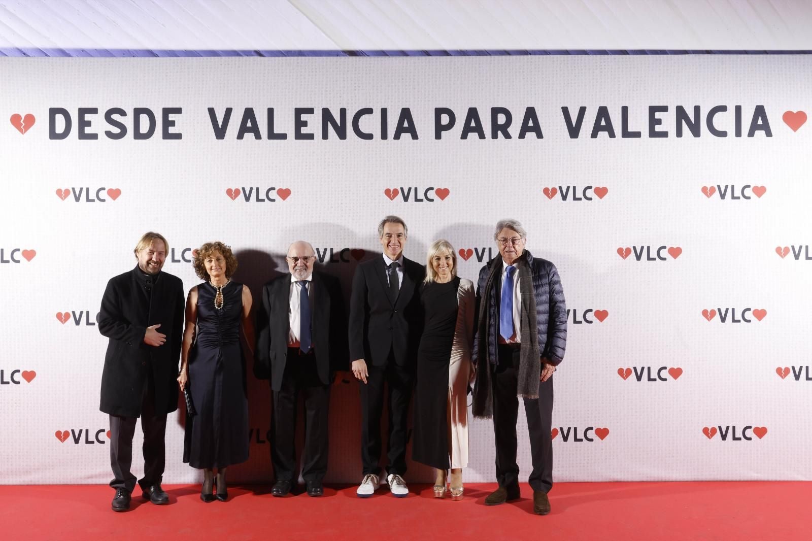 FOTOS | Cena solidaria &#039;Desde Valencia para Valencia&#039;