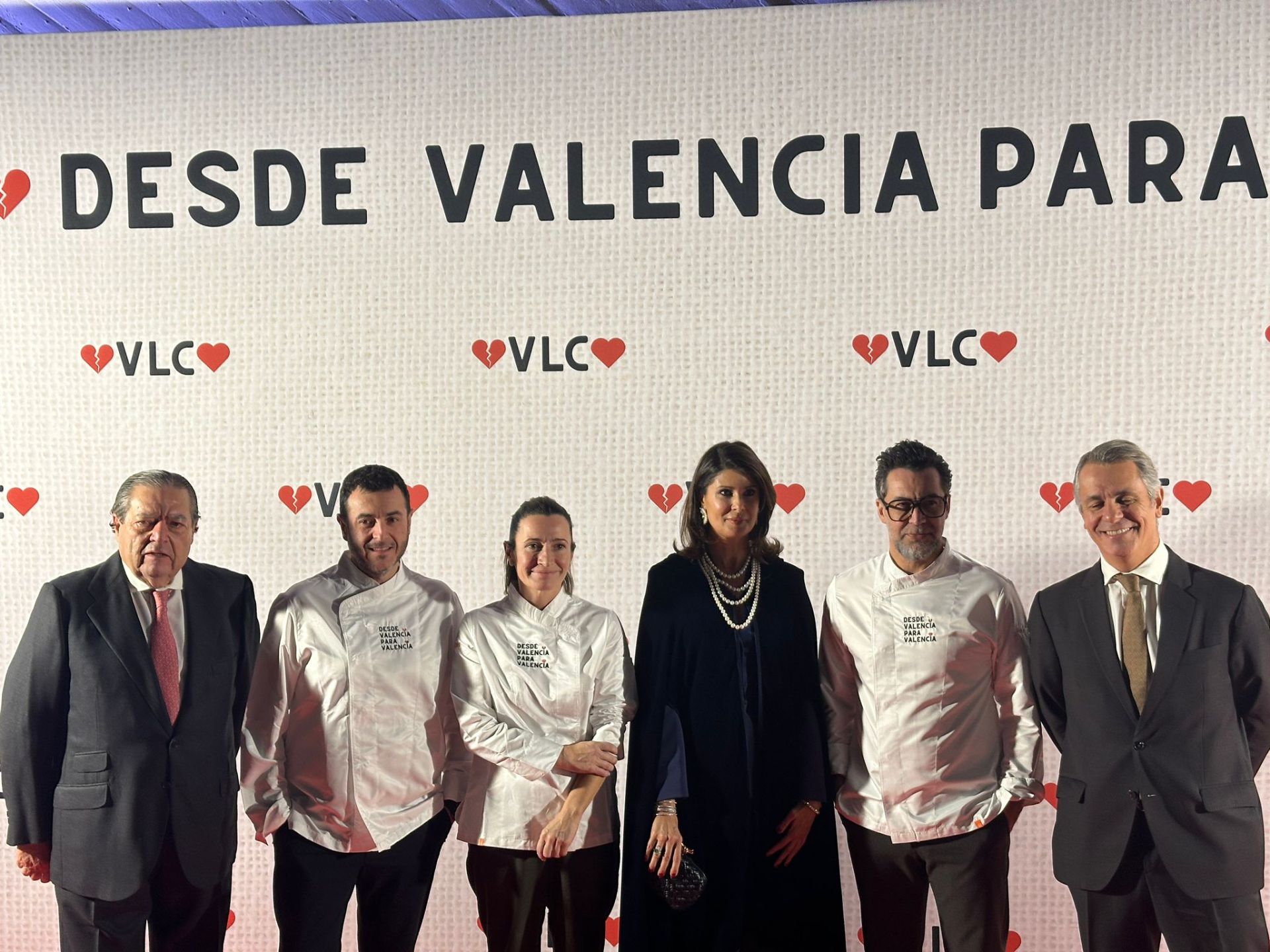 FOTOS | Cena solidaria &#039;Desde Valencia para Valencia&#039;