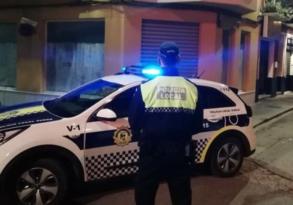 Un agente de la Policía Local de Sueca en una imagen de archivo.