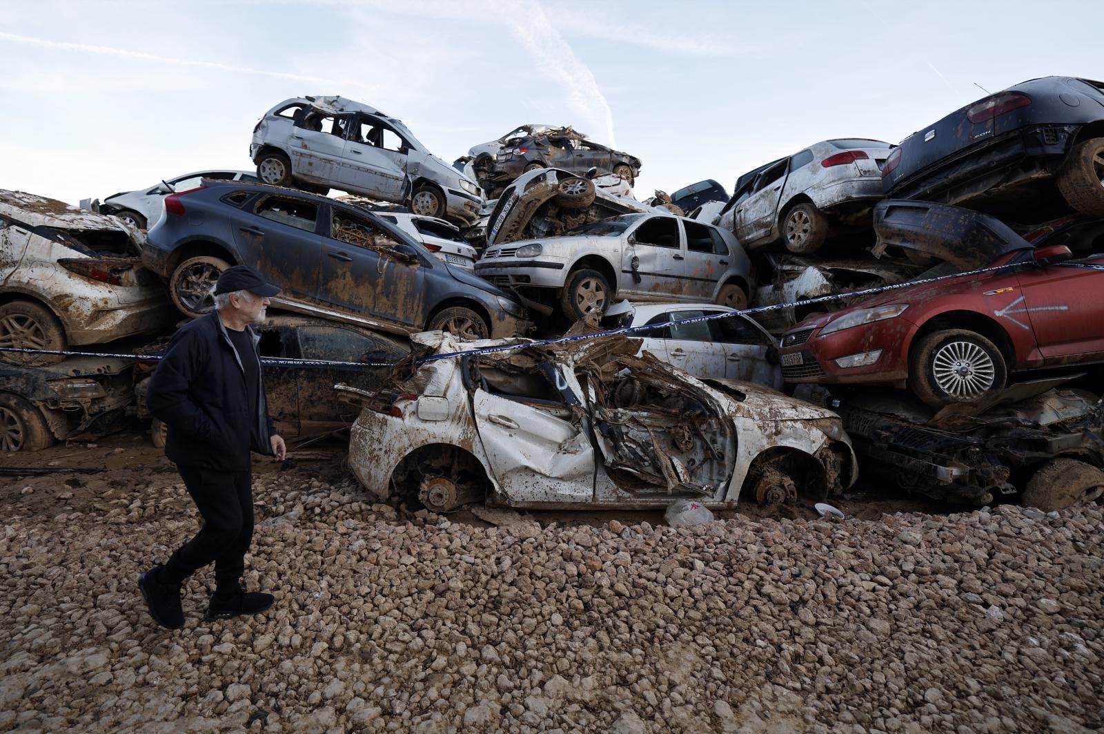 Así están las campas de coches arrasados por la dana en Valencia