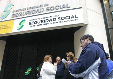 La Seguridad Social impone nueve obligaciones a los beneficiarios del Ingreso Mínimo Vital (y 7 a sus familiares)