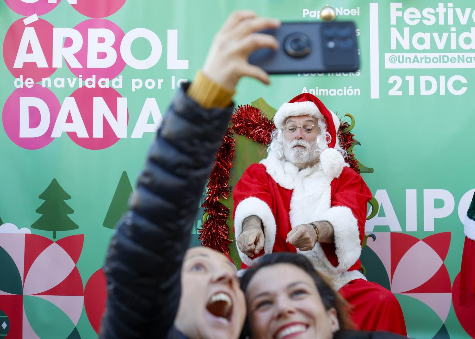 El chef José Andrés celebra la Navidad en Paiporta