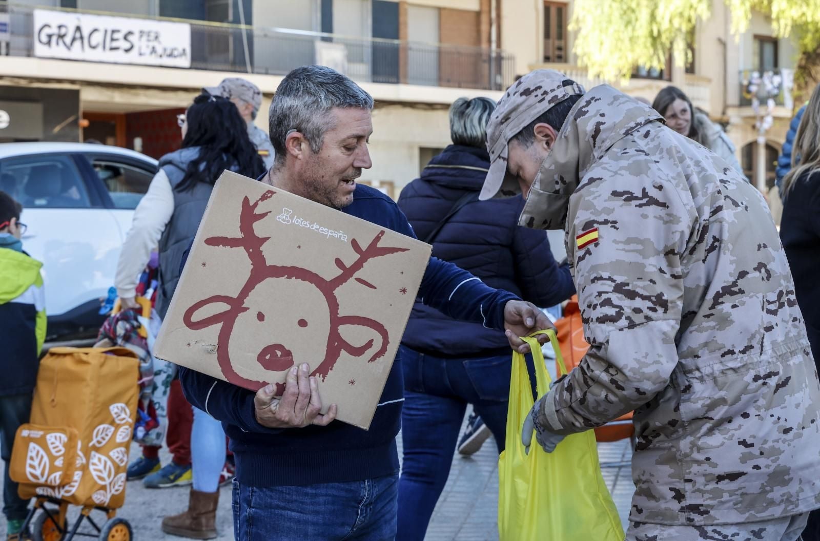 FOTOS | Nochebuena y Navidad en Paiporta tras la dana